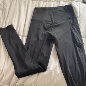 Halara XS leggings with pockets